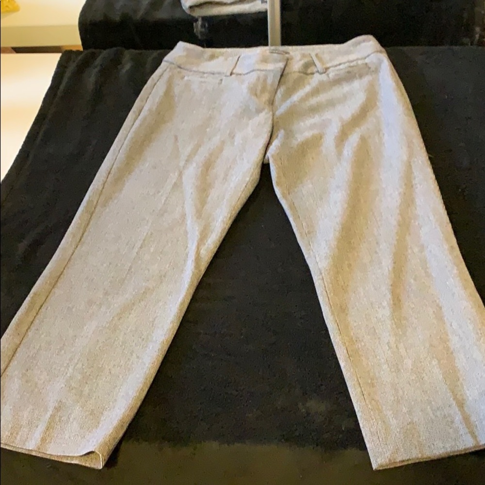 Express Design Studio Size 2 Patterned Capris - image 1